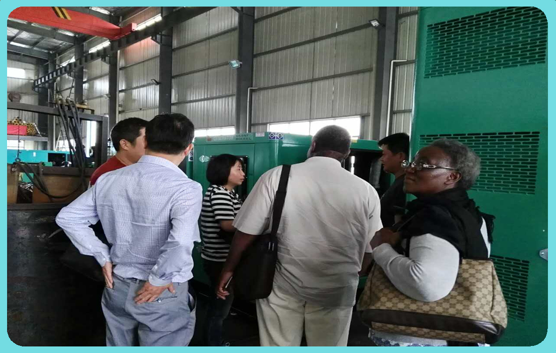 南美客戶來訪我公司工廠考察柴油發電機組