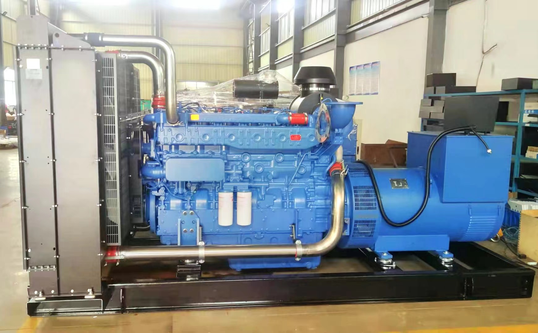 600KW玉柴發(fā)電機(jī)組調(diào)試現(xiàn)場